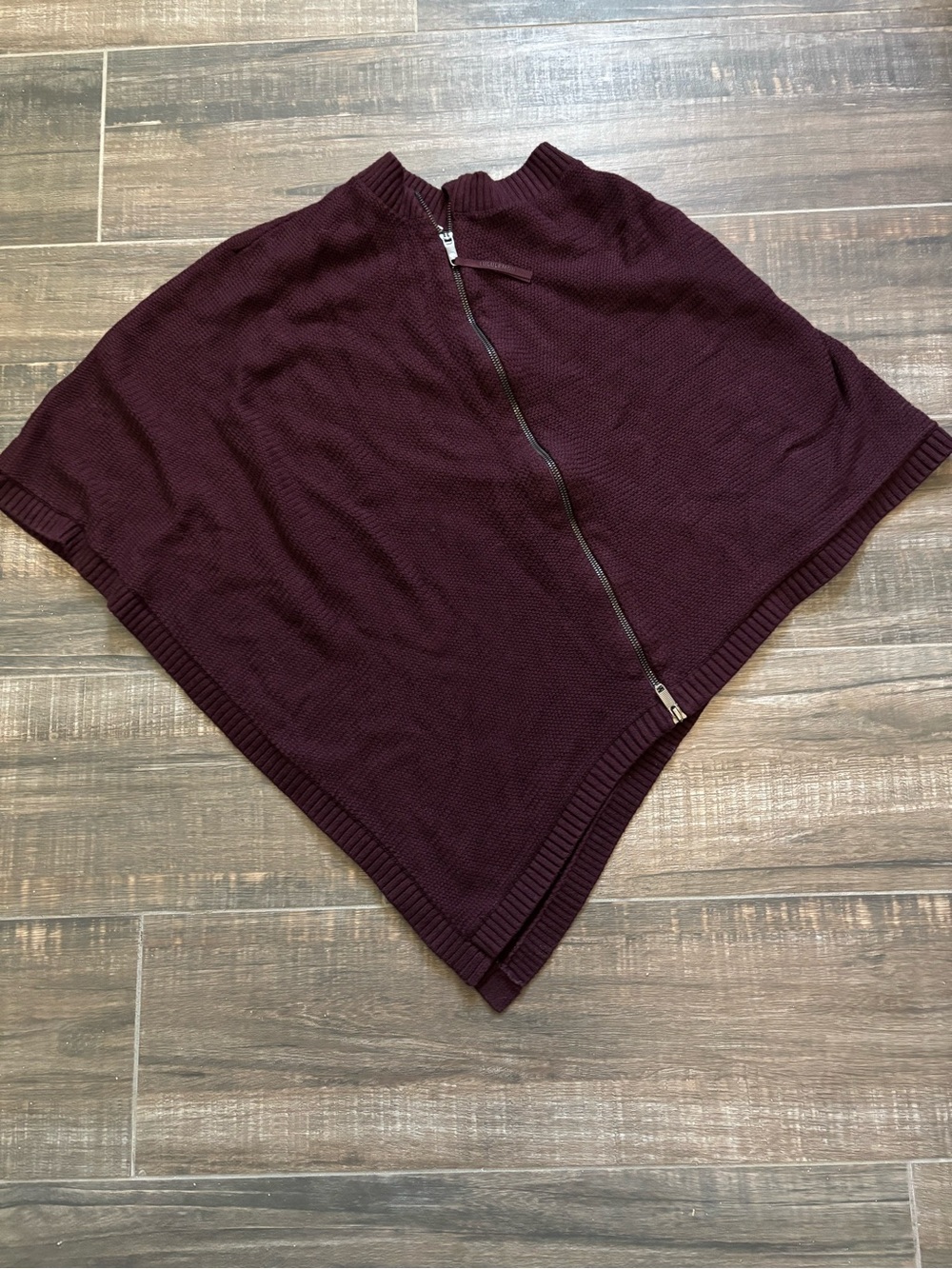 Lululemon On The Go Poncho Plum